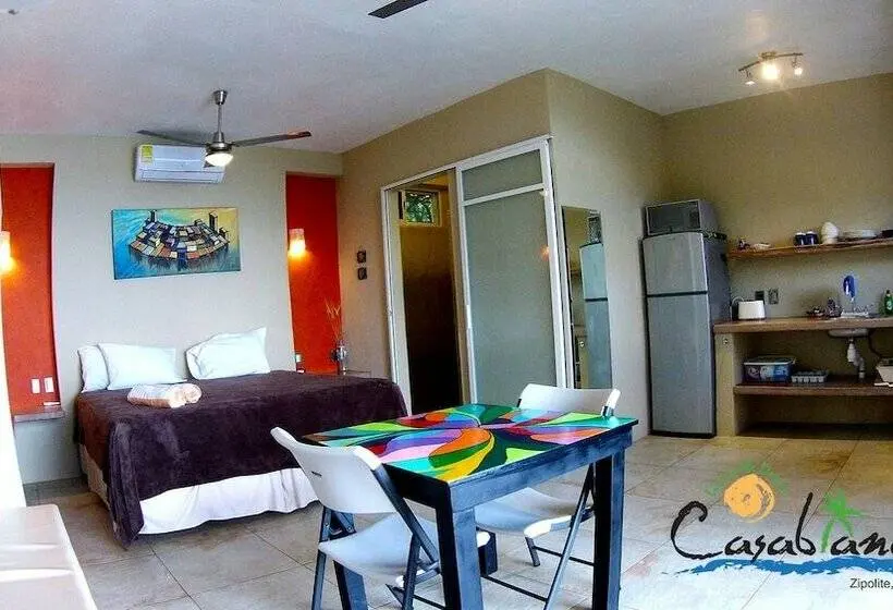 コンフォーとスイートルーム, Casablanca Guest House