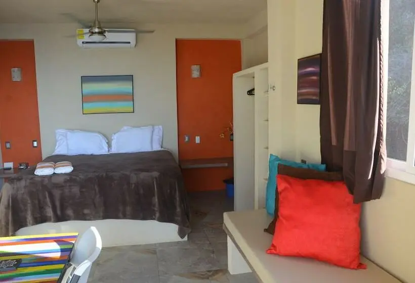 コンフォーとスイートルーム, Casablanca Guest House