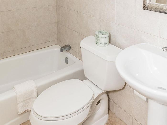 带大床的复式套间, Desert Sand Resort