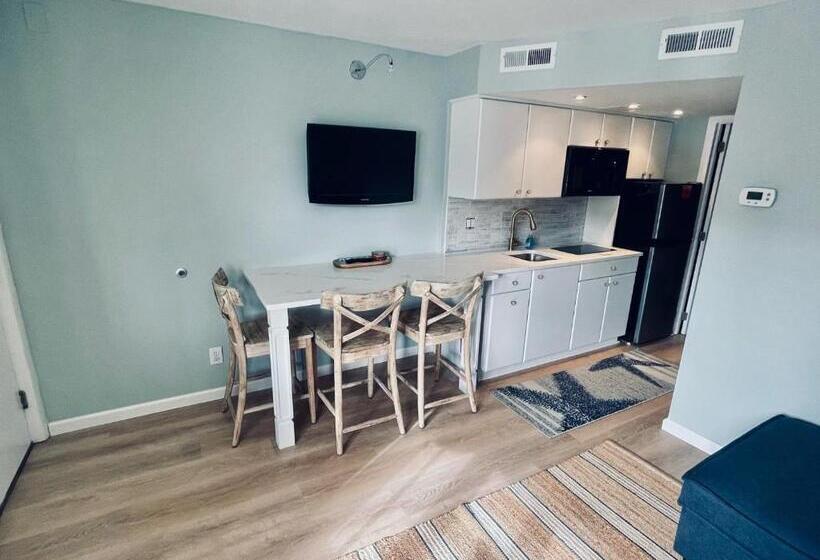 高级套房, Desert Sand Resort