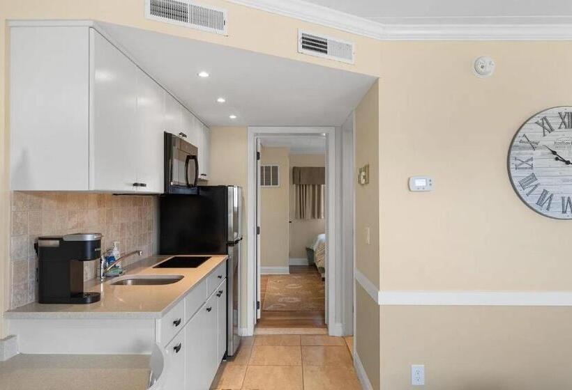 高级套房, Desert Sand Resort