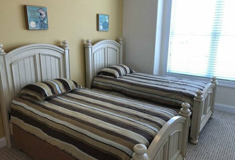 Апартаменты Deluxe 3 Спальни, Hemingways By The Sea