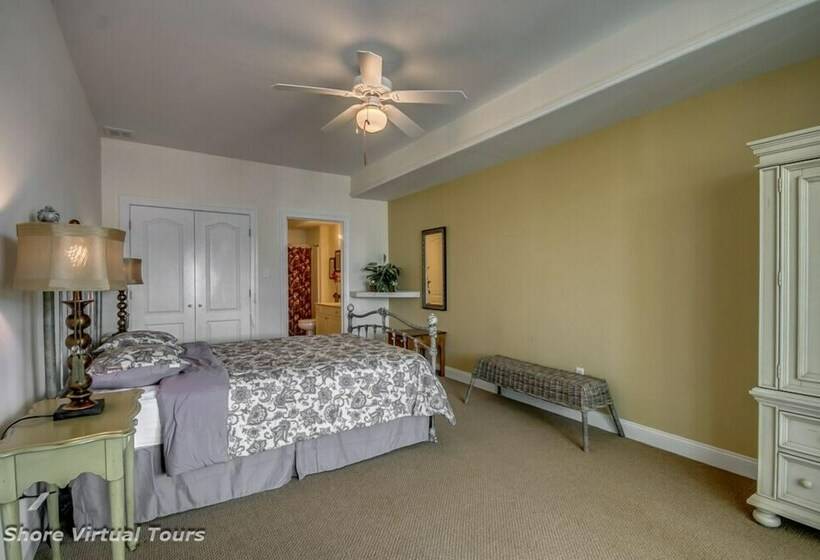 Апартаменты 4 Спальни, Hemingways By The Sea