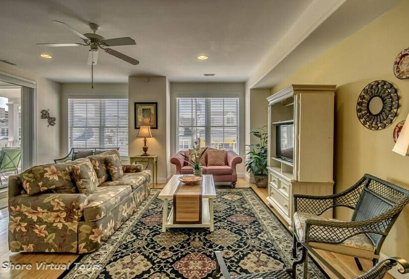 Апартаменты 4 Спальни, Hemingways By The Sea