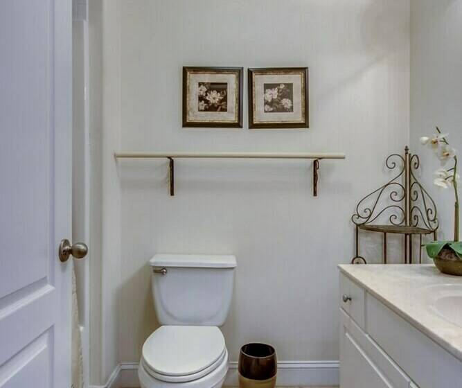 Апартаменты Deluxe 3 Спальни, Hemingways By The Sea