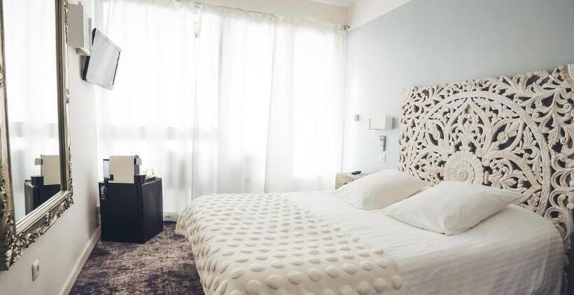 سوئیت با بالکن, Hôtel Eve Cap D Agde Village Naturiste