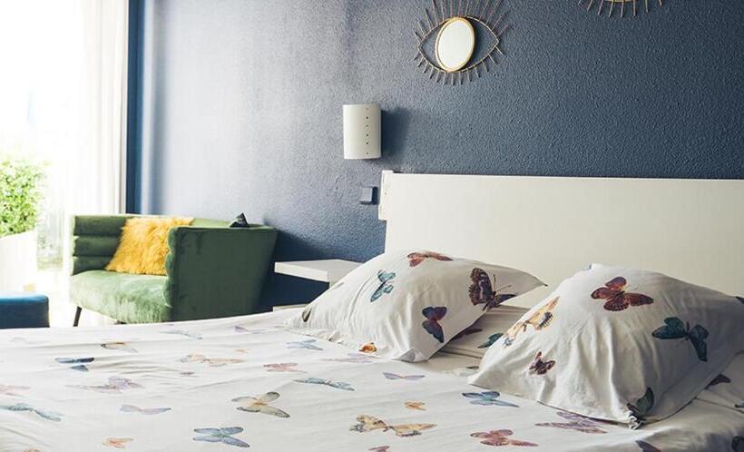 سوییت جونیور با چشم‌انداز استخر, Hôtel Eve Cap D Agde Village Naturiste