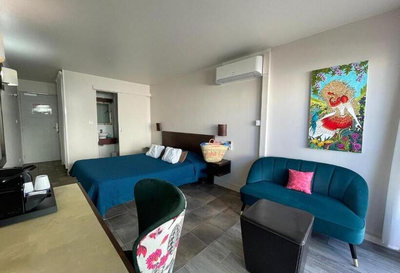 سوئیت جونیور با تراس, Hôtel Eve Cap D Agde Village Naturiste