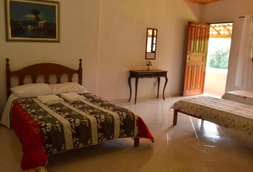 ファミリールーム, Fazenda Pousada Cachoeira Do Flávio