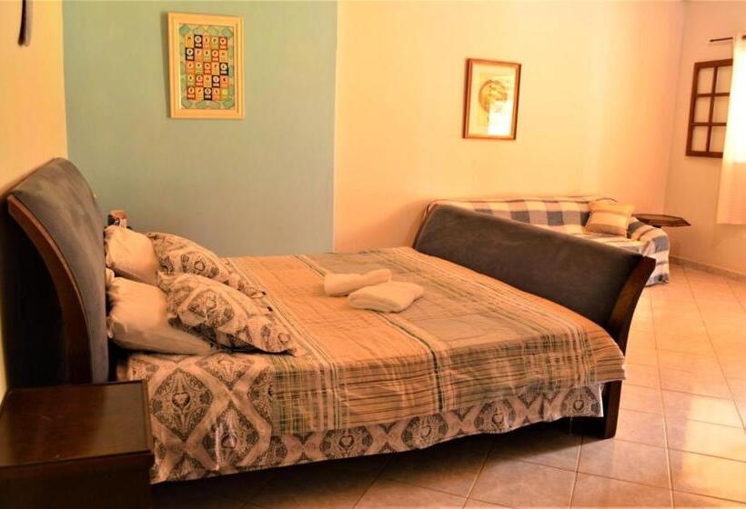 스위트, Fazenda Pousada Cachoeira Do Flávio