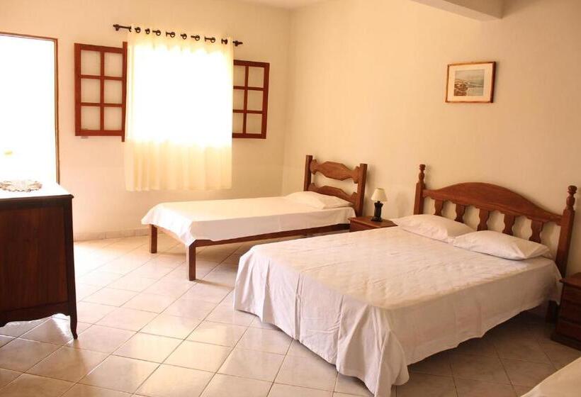 디럭스 패밀리 룸, Fazenda Pousada Cachoeira Do Flávio