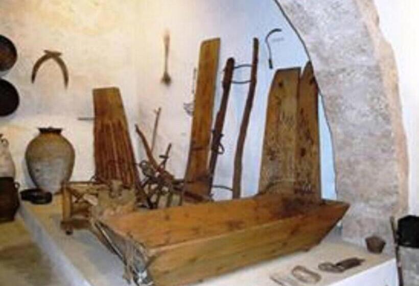 חדר קלאסי לשלושה, Zakros Rooms Restaurant