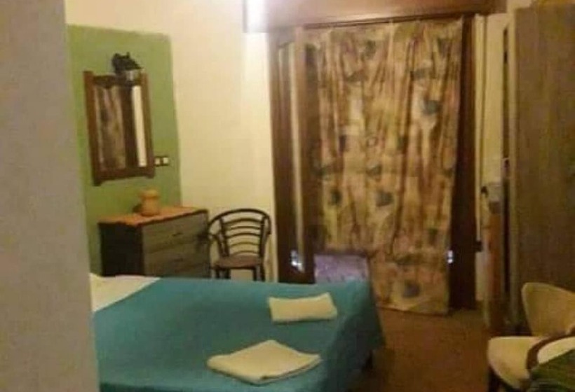 חדר קלאסי לשלושה, Zakros Rooms Restaurant