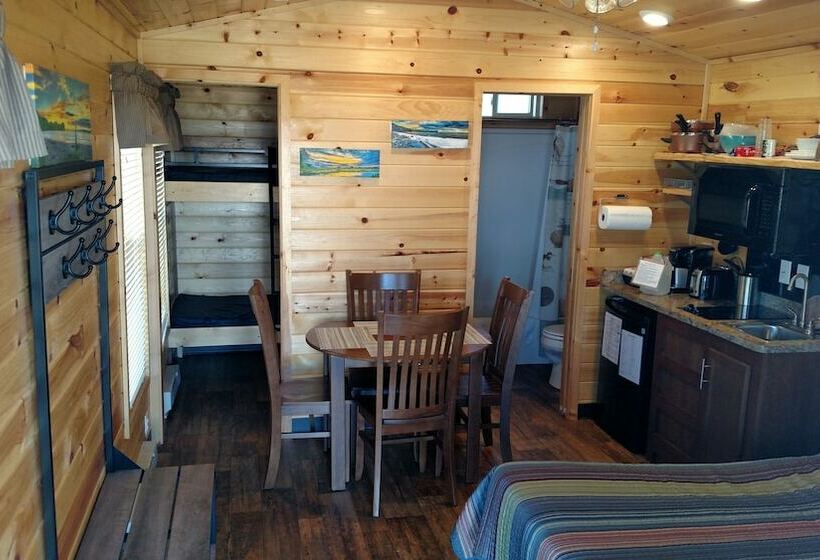 豪华小屋, Crescent Beach And Rv Park