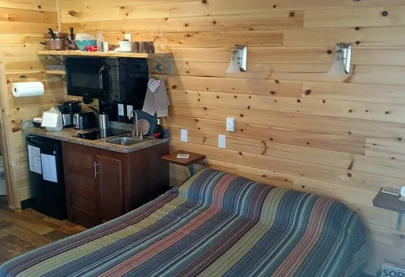 デラックスキャビン, Crescent Beach And Rv Park