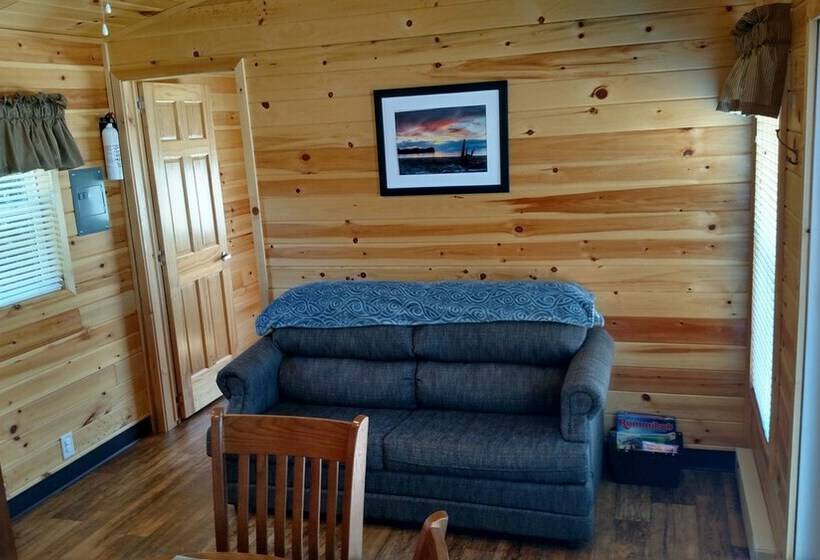 豪华两卧室公寓, Crescent Beach And Rv Park