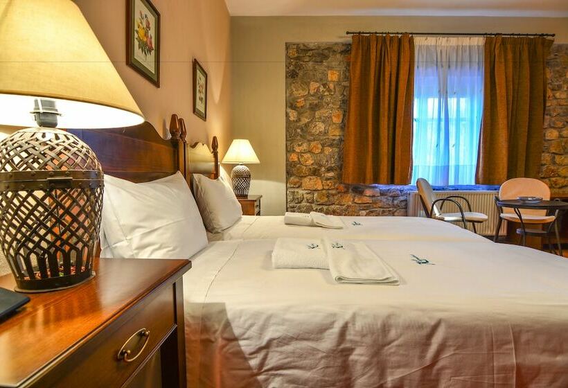 Номер Стандарт Трехместный, Karyatis Resort