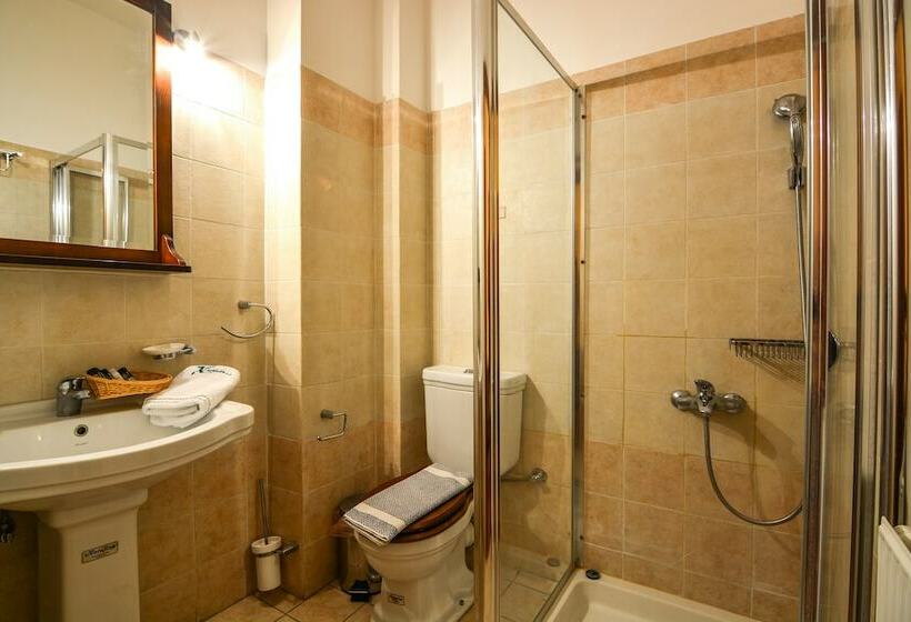 Номер Стандарт Трехместный, Karyatis Resort