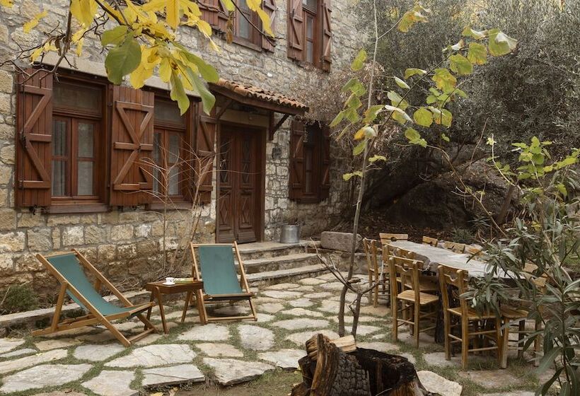 کلبه ییلاقی, Mavras Tas Odalar