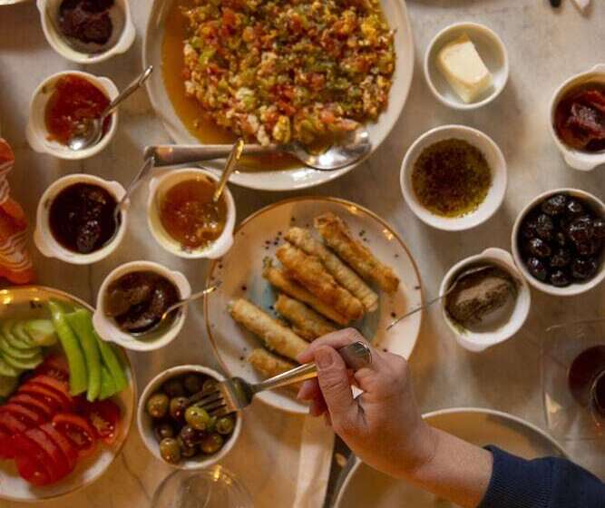 کلبه ییلاقی, Mavras Tas Odalar