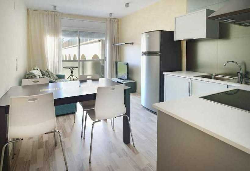 2 Bedroom Apartment Garden View, Apartamentos Ornis