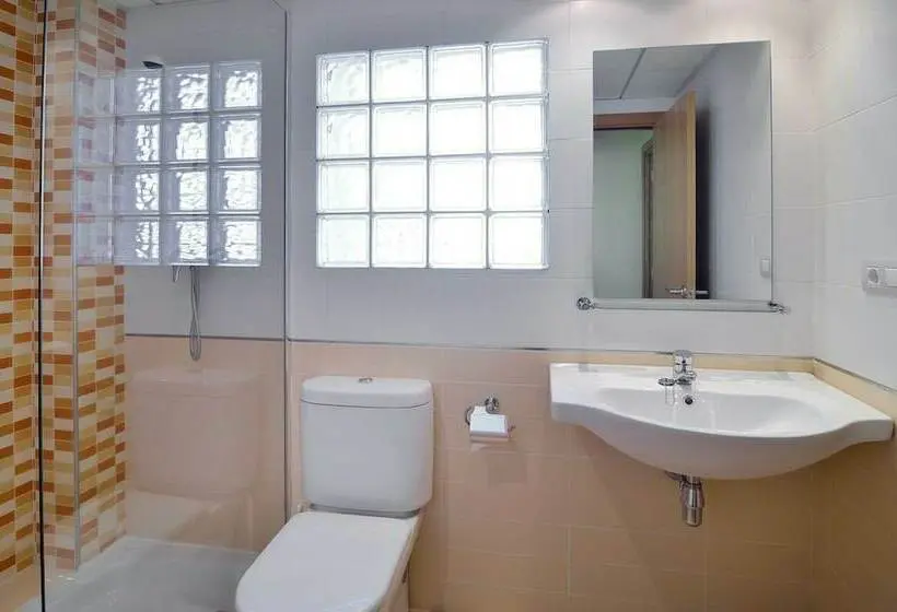 Huoneisto 1 Makuuhuone Sivuttainen Merinäkymä, Apartamentos Ornis