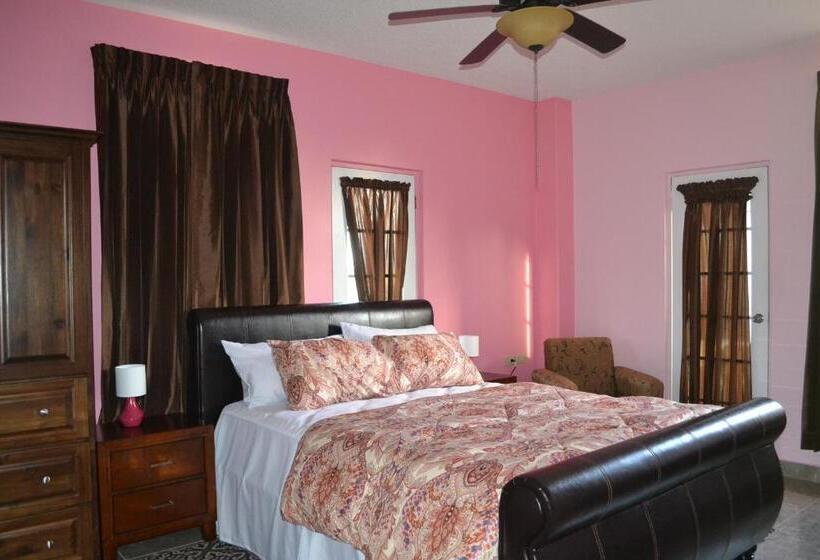 اتاق استاندارد با تخت بزرگ, Montecristo Inn