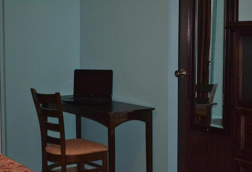 اتاق استاندارد با تخت بزرگ, Montecristo Inn