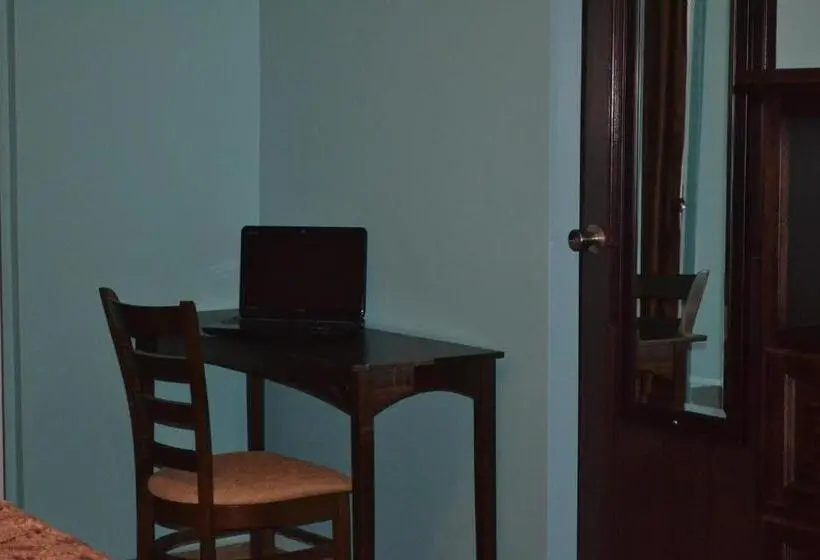 اتاق استاندارد با تخت بزرگ, Montecristo Inn