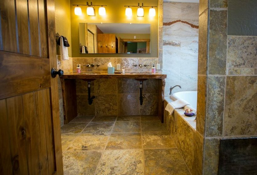 منزل 3 غرف نوم, Baycrest Lodge