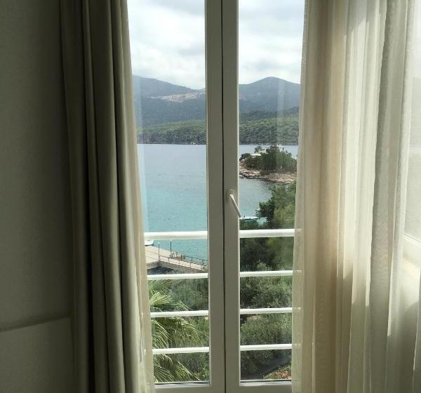 اتاق اساندارد با چشمانداز جانبی به دریا, La Moda Beach