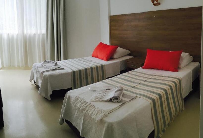 اتاق اساندارد با چشمانداز جانبی به دریا, La Moda Beach