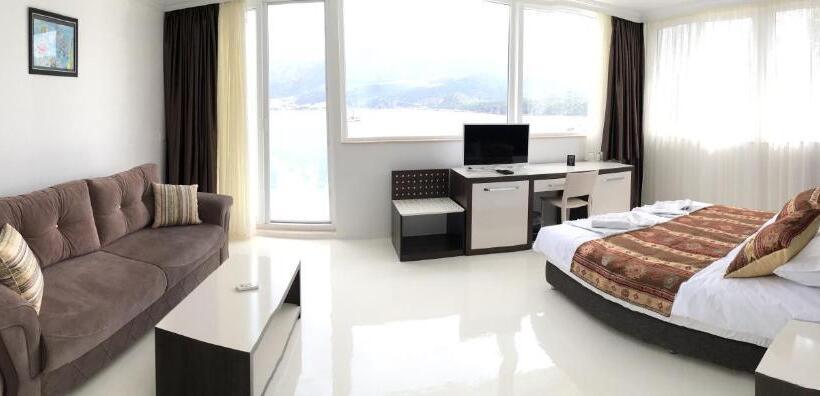 اتاق استاندارد با تخت بزرگ, La Moda Beach