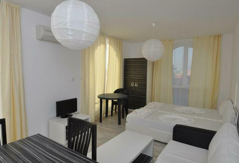 استودیوی استاندارد, Boutique Suites Rainbow 4