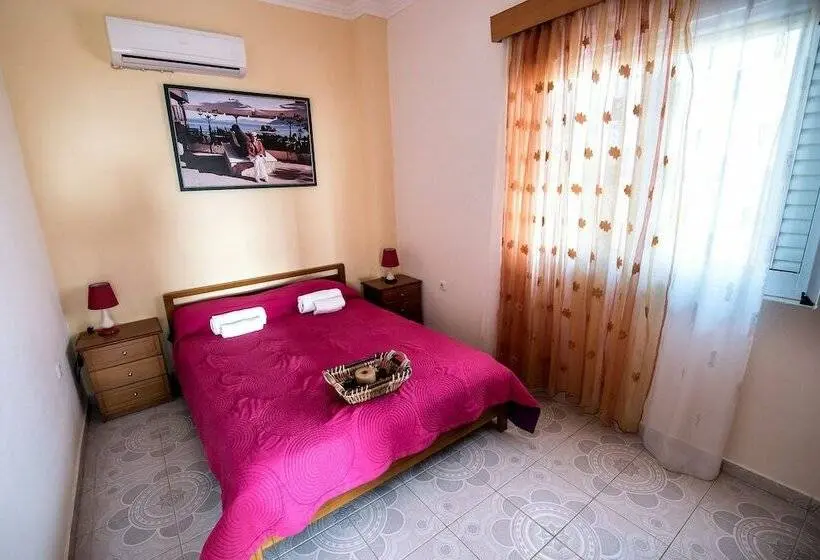 سوئیت 2 خوابه, Faros Apartments