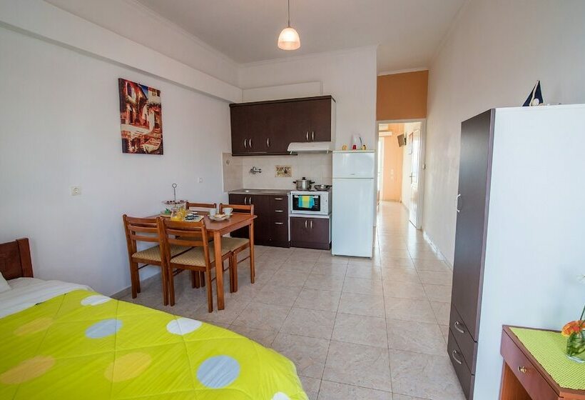 شقة عائلية, Faros Apartments