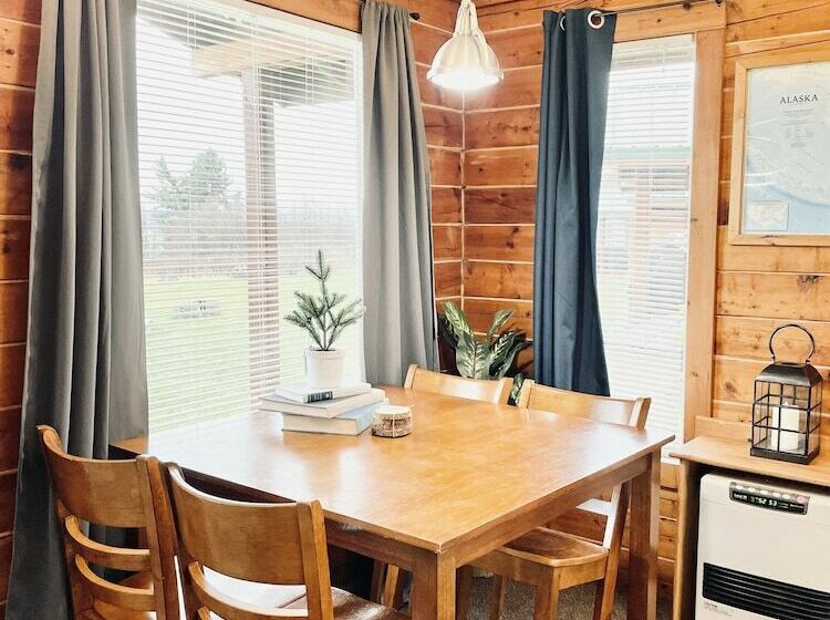 كابينة, Glacier View Cabins