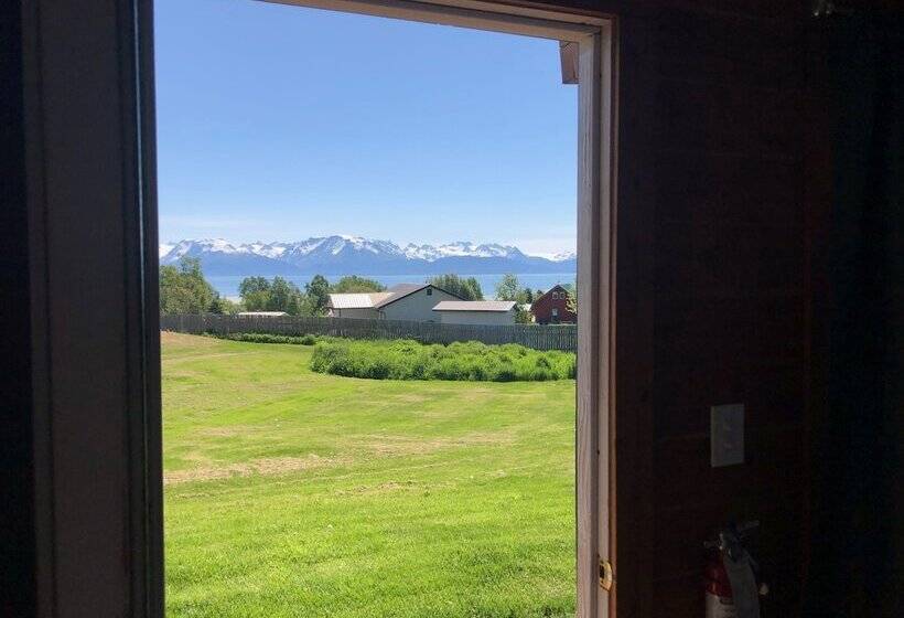 Хижина, Glacier View Cabins