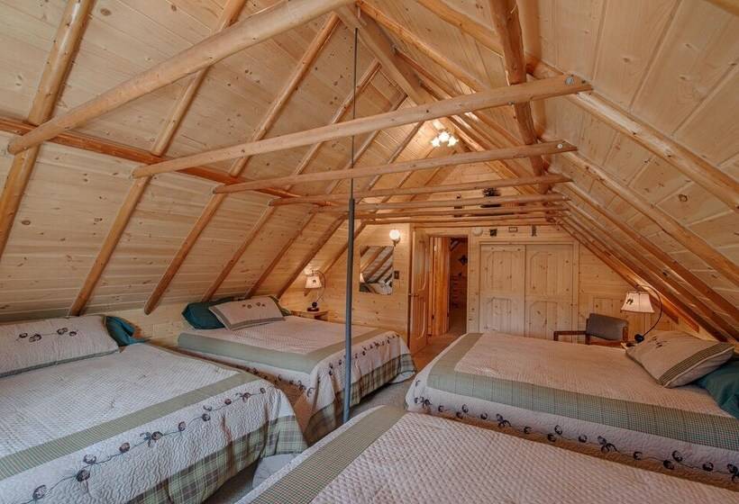 Хижина, Grandma S Cabin