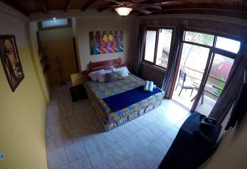 آپارتمان خانوادگی, Punta Hills Montanita