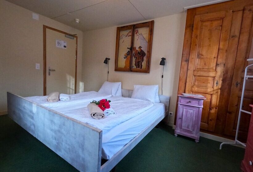 חדר סטנדרט חדר אמבטיה משותף, Edelweiss Lodge