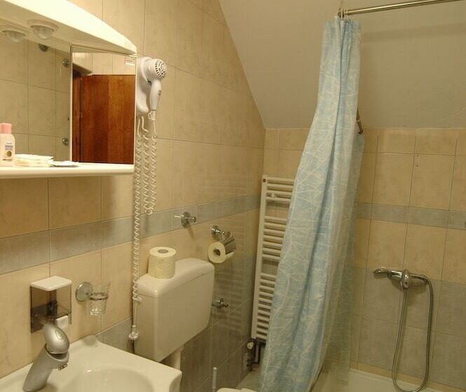 اتاق استاندارد سه نفره, Plitvice Rooms Family Glumac