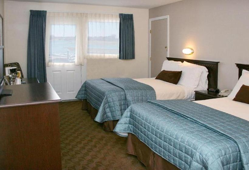 Номер Стандарт, The Hotel At Cape Ann Marina