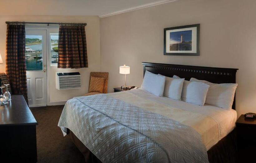 غرفة قياسية سرير كينج, The Hotel At Cape Ann Marina