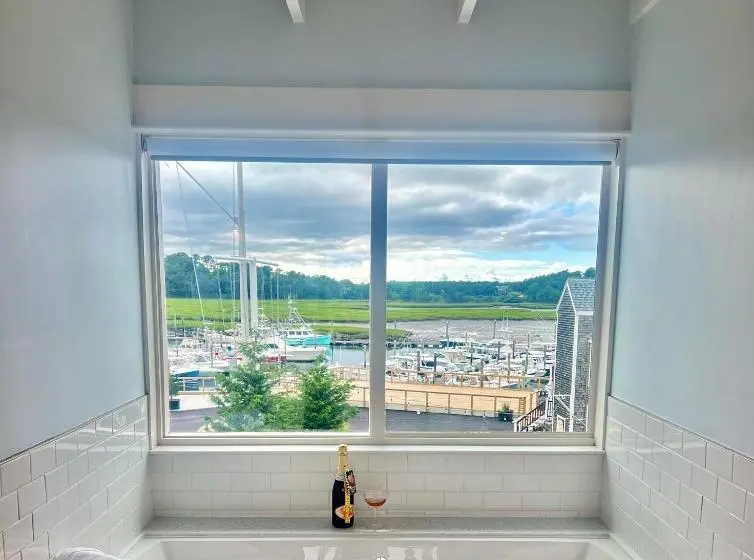 ジュニアスイート, The Hotel At Cape Ann Marina