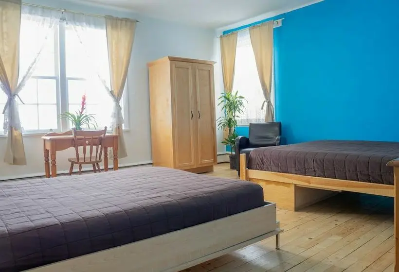 Quarto Familiar, La Secousse