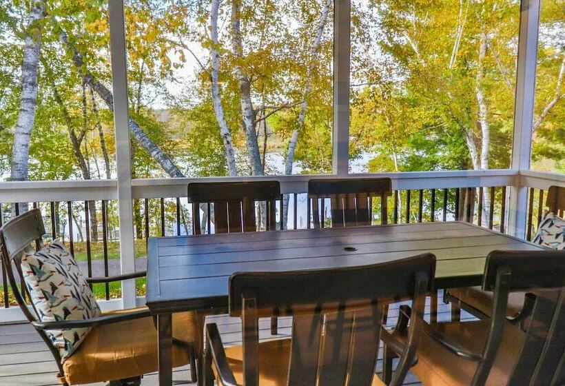 منزل غرفة نوم واحدة, Lost Lake Lodge