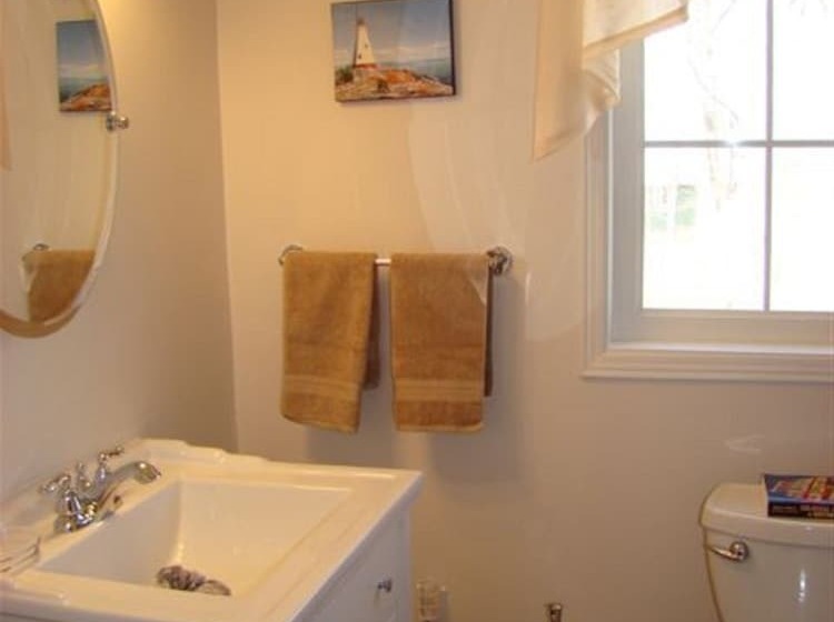 غرفة رومانسية, Tucked Inn The Harbour Bed & Breakfast