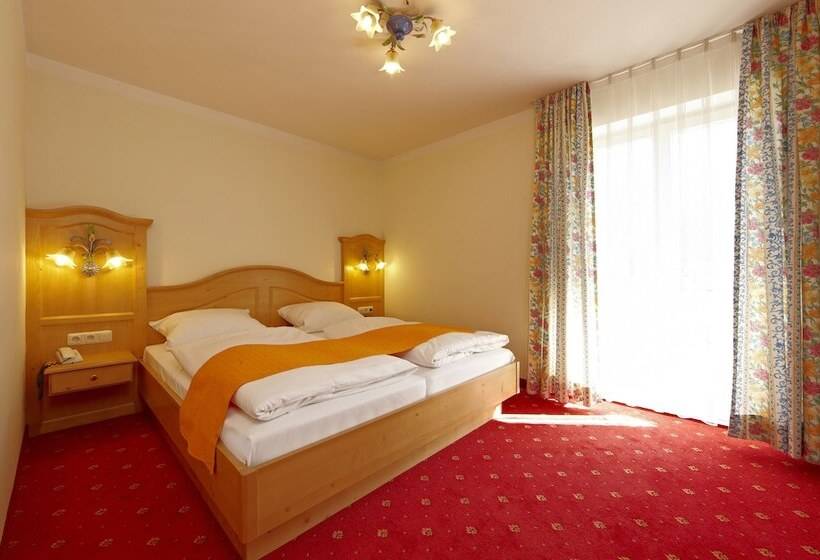 可观山景的小型套房, Alpenhotel Rieger