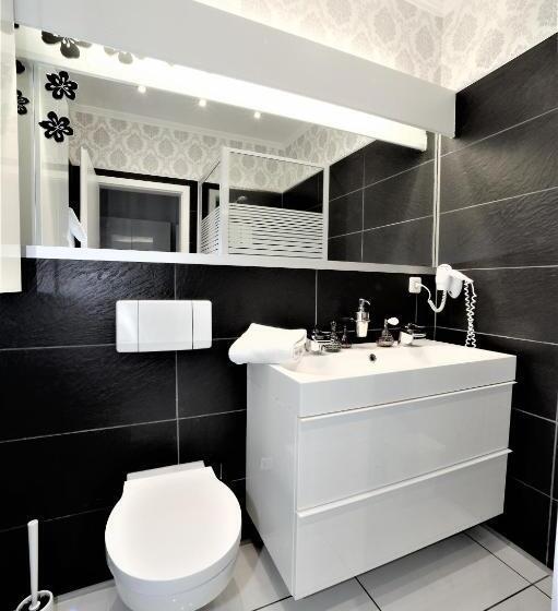 スタンダードトリプルルーム, Ascot